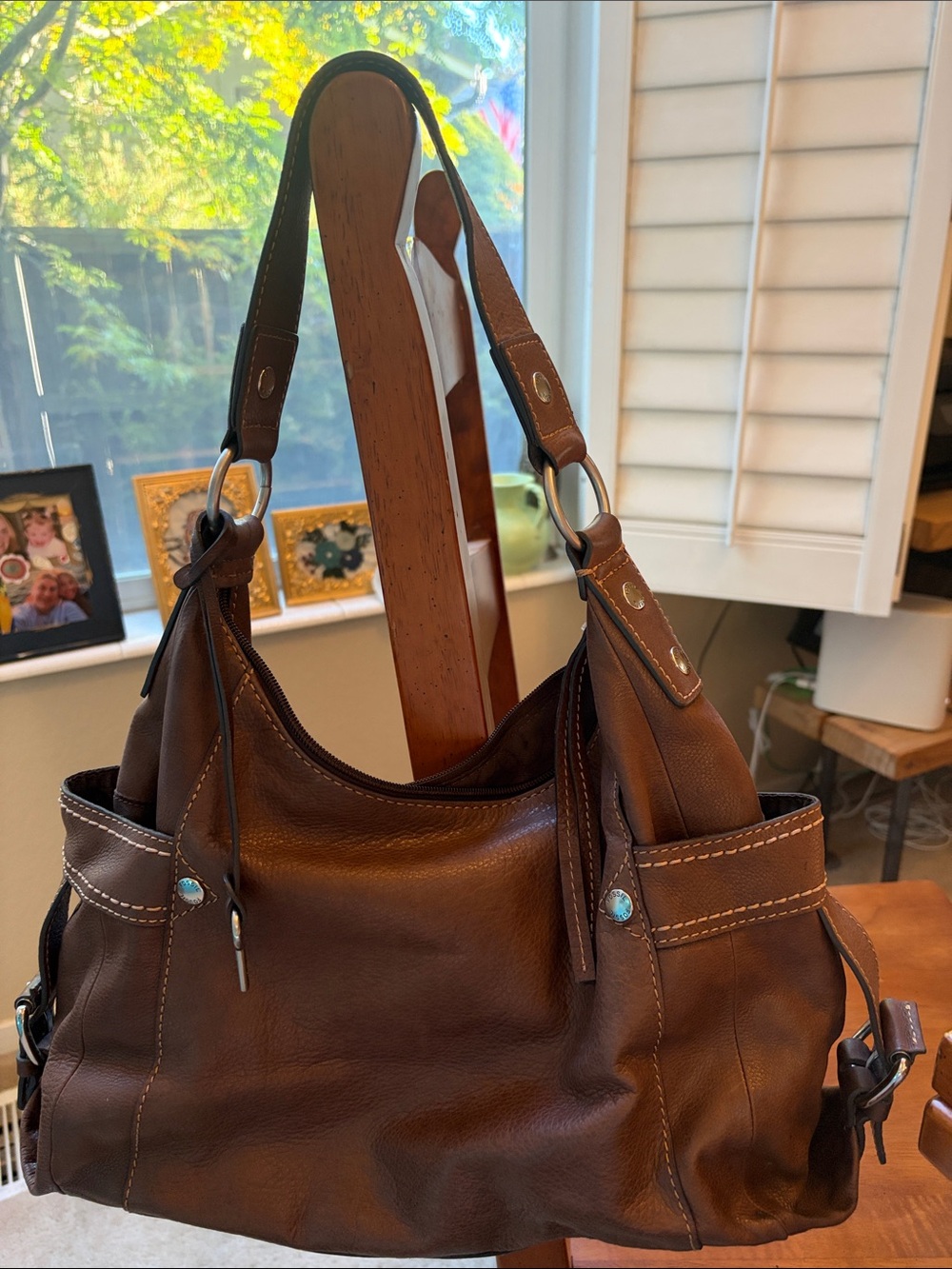 Brown Leather Fossil Shoulder Bag with Silver Accents